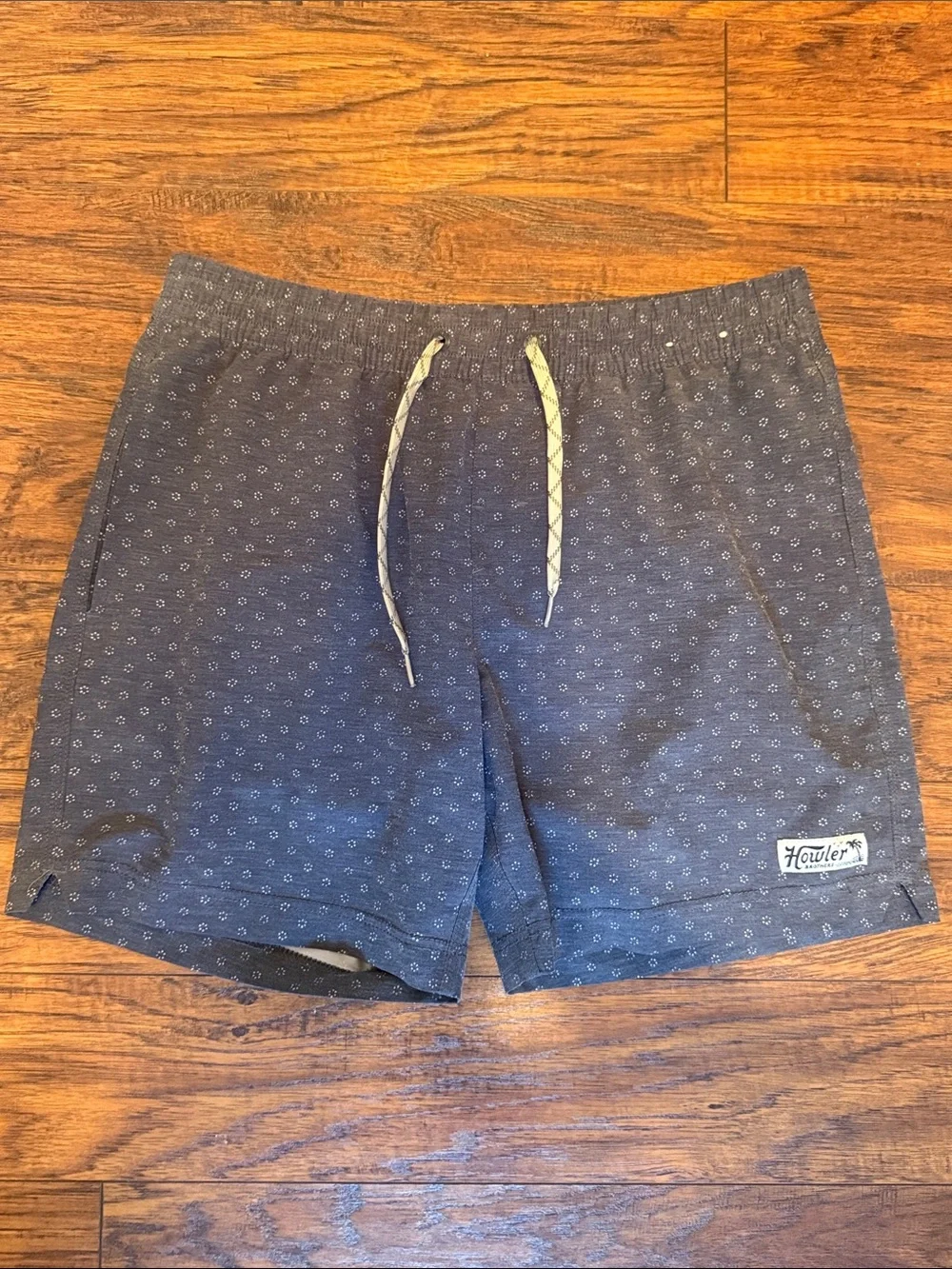 Howler Shorts Medium